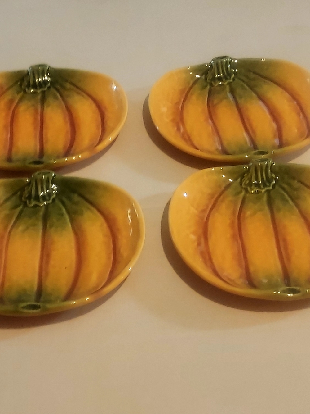 Set of 4 Olfaire Ceramic Pumpkin Plates - Orange & Green 7.5"X7.5"